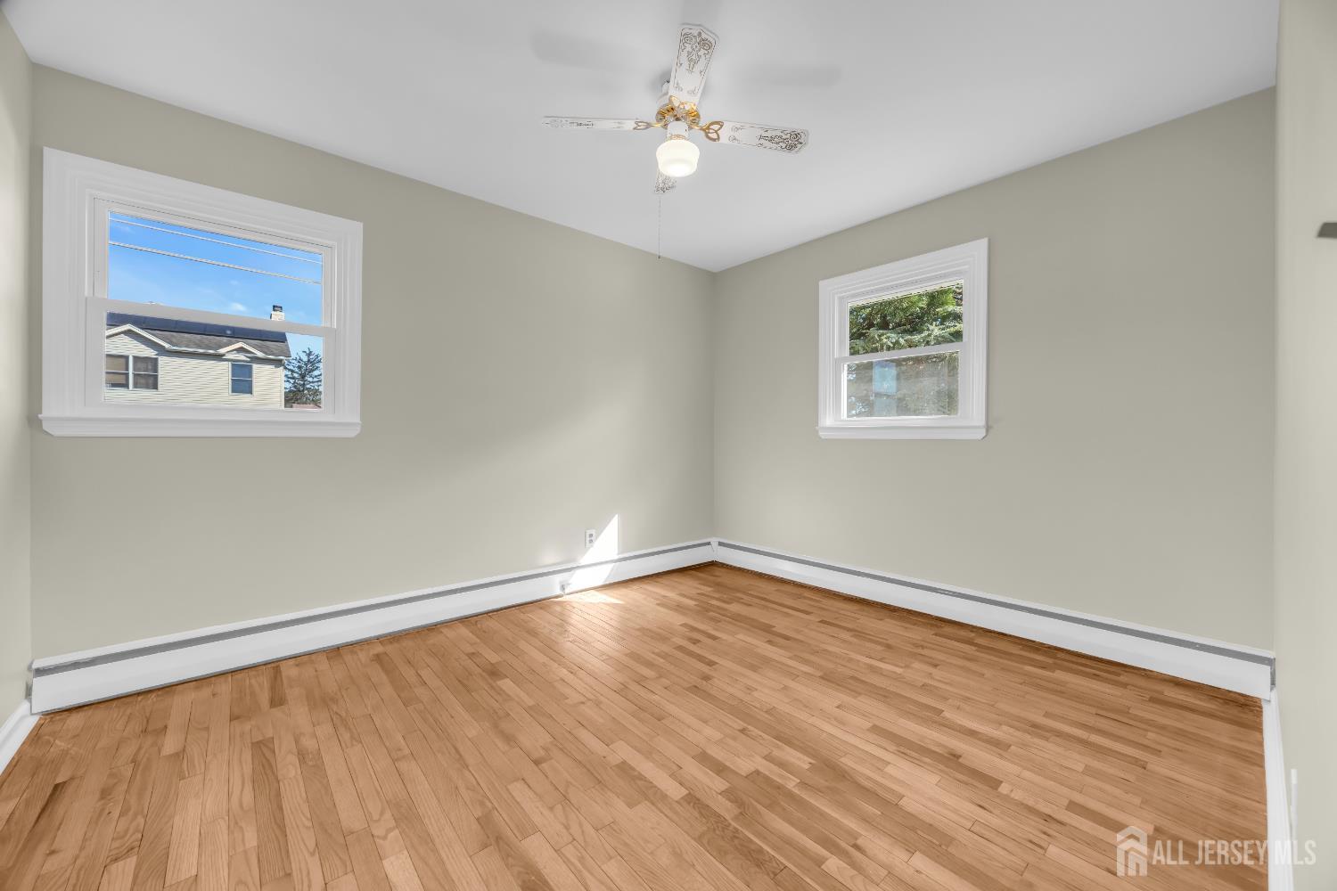 10 Benedict Way Iselin, NJ 08830 - Photo 16 of 39