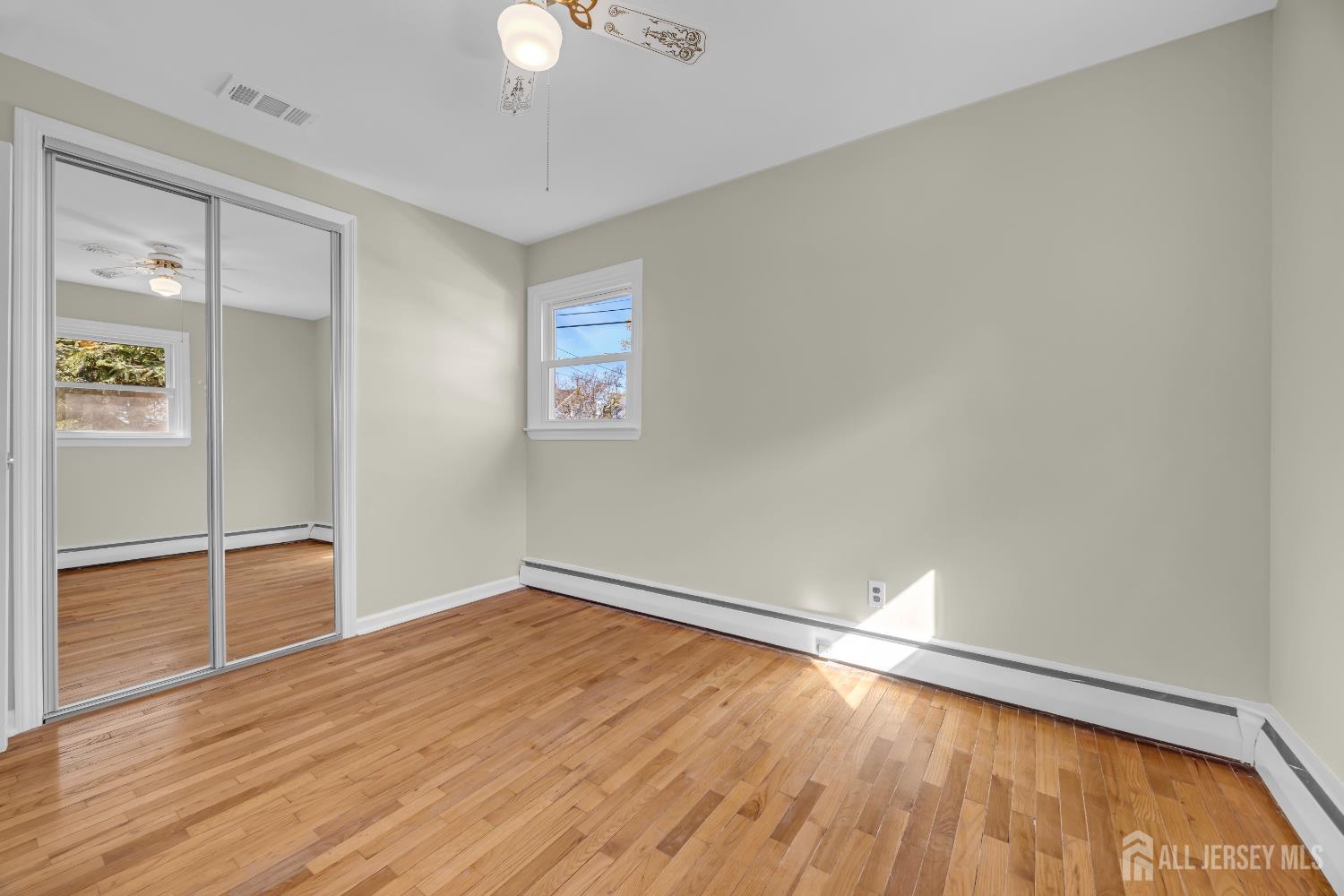 10 Benedict Way Iselin, NJ 08830 - Photo 17 of 39