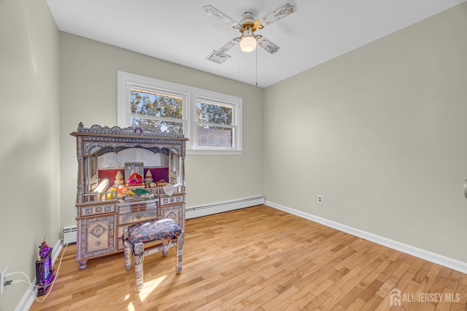 10 Benedict Way Iselin, NJ 08830 - Photo 18 of 39