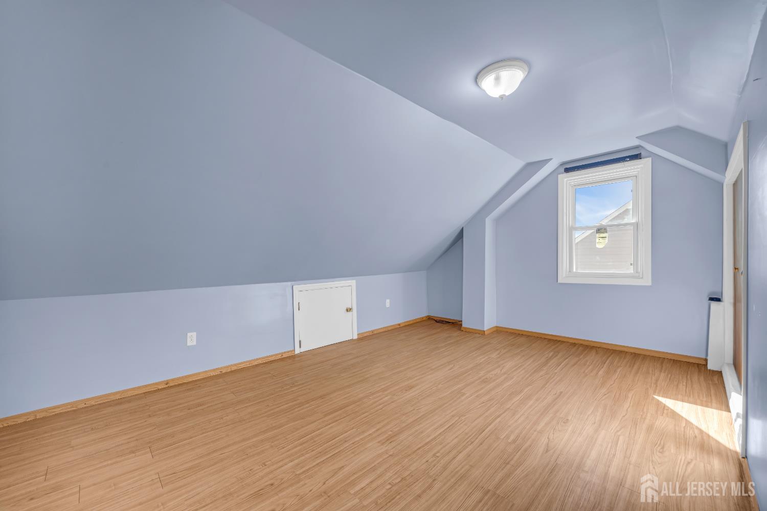 10 Benedict Way Iselin, NJ 08830 - Photo 24 of 39