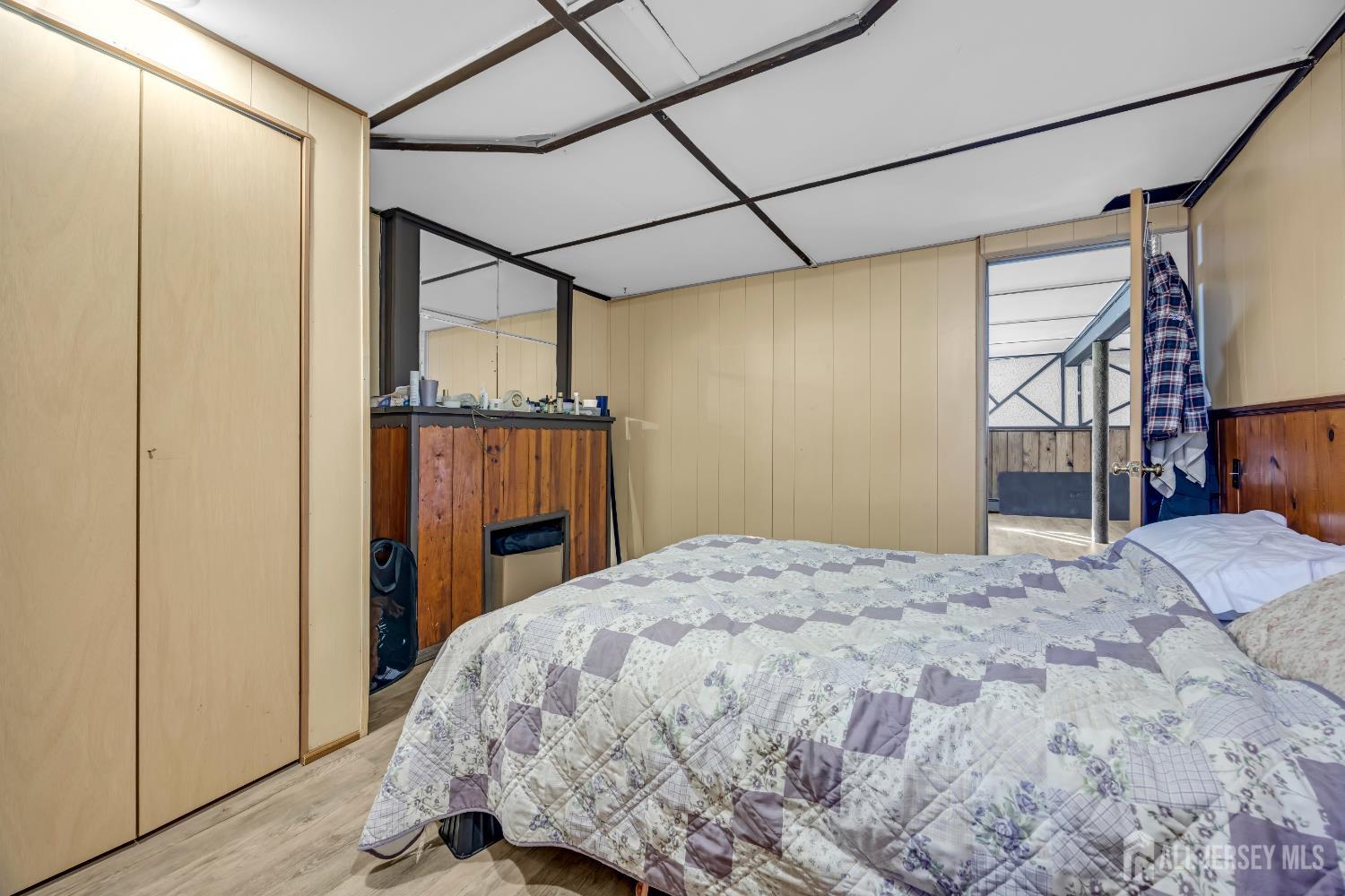 10 Benedict Way Iselin, NJ 08830 - Photo 29 of 39