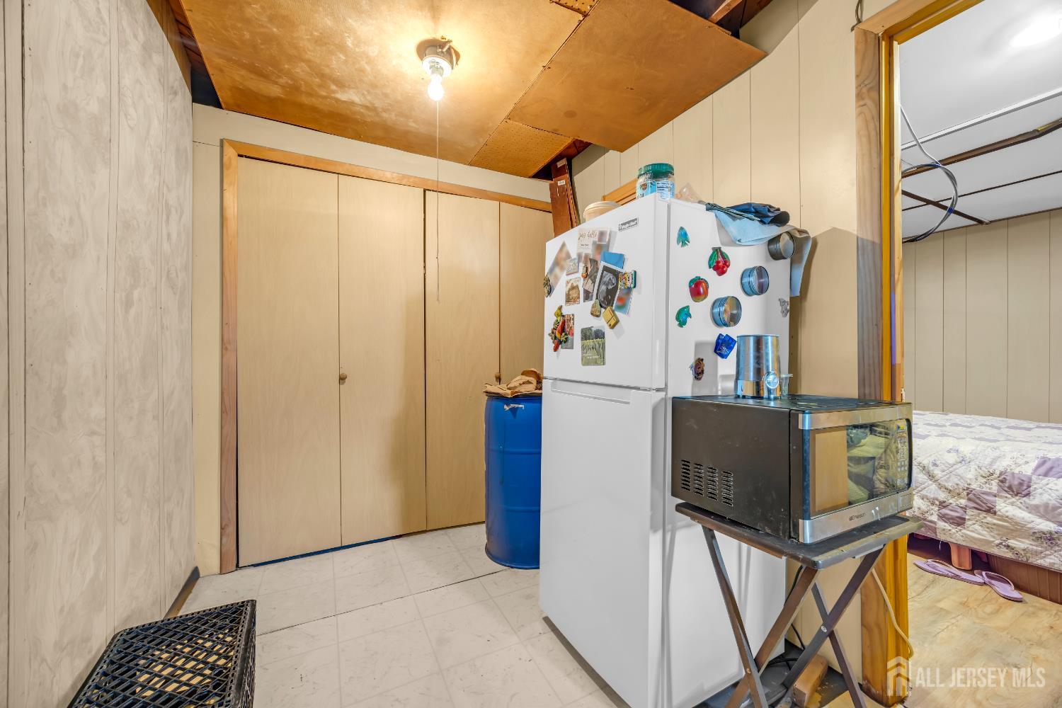 10 Benedict Way Iselin, NJ 08830 - Photo 31 of 39