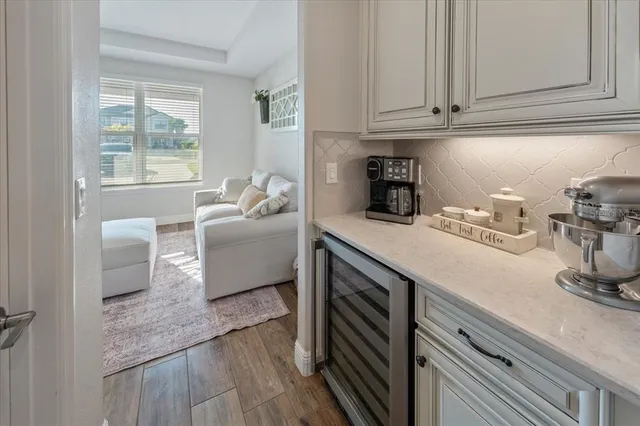 $1,269,000 | 10215 Milky Way Circle, Sarasota, FL 34241