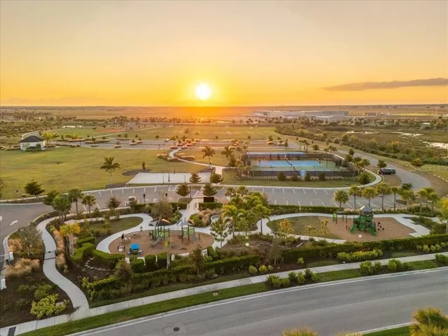 $1,269,000 | 10215 Milky Way Circle, Sarasota, FL 34241