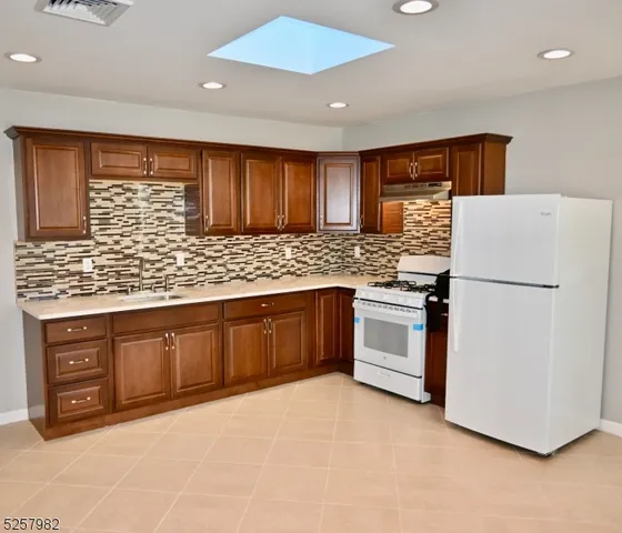 $2,400 | 61 Mountainview Boulevard, Unit 4, Wayne, NJ 07470