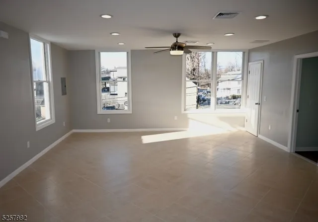 $2,400 | 61 Mountainview Boulevard, Unit 4, Wayne, NJ 07470