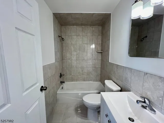 $2,400 | 61 Mountainview Boulevard, Unit 4, Wayne, NJ 07470