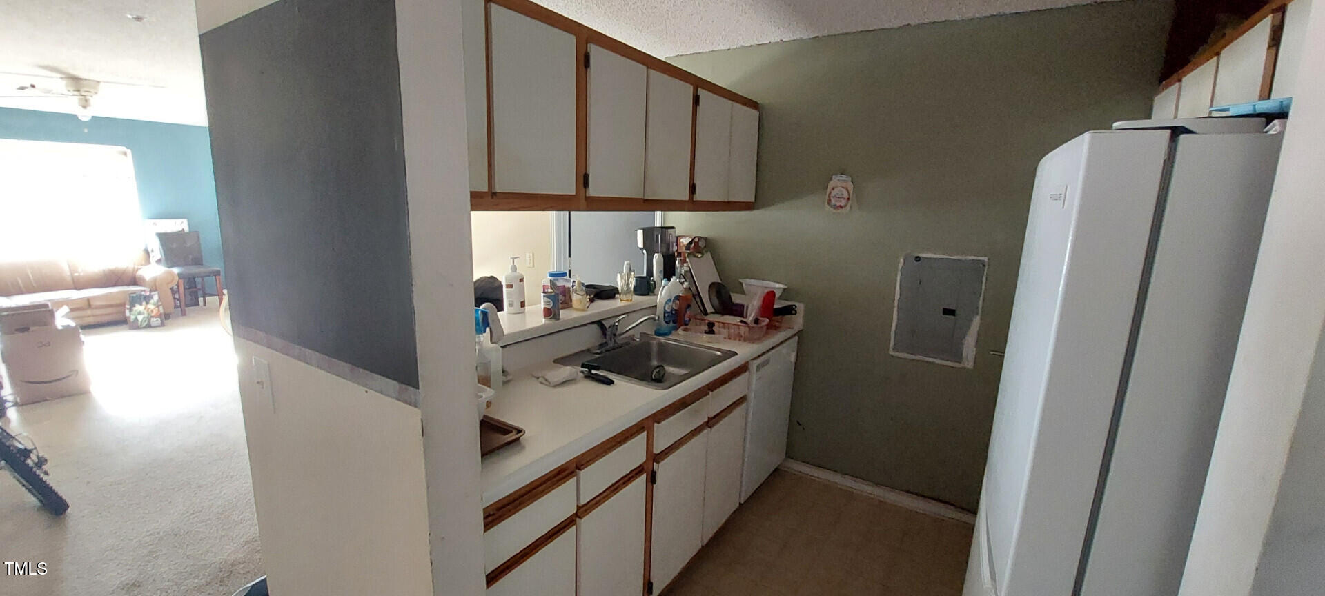 1521 Graduate Lane, Unit 102 Raleigh, NC 27606 - Photo 3 of 6 1521GraduateLane_52469_3