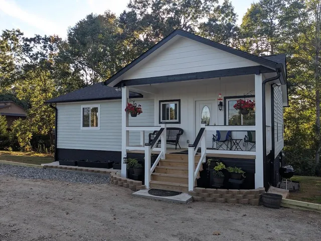 $354,000 | 91 Orchard Drive, Inman, SC 29349