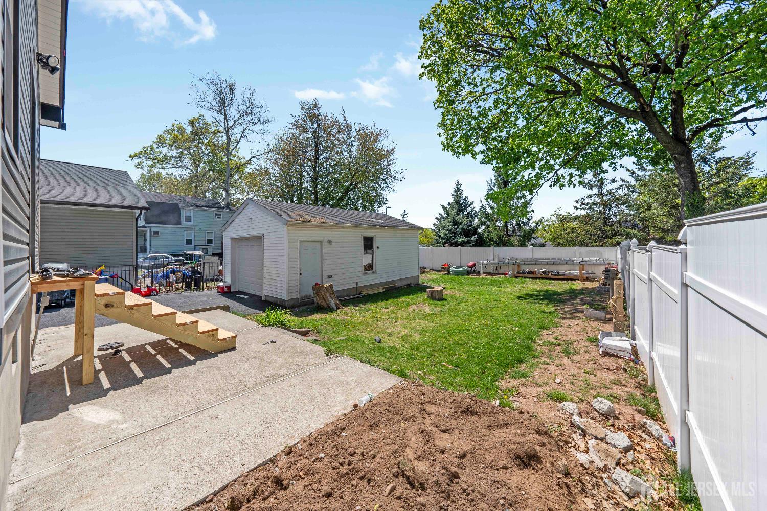 358 Marion Street Union, NJ 07083 - Photo 14 of 16