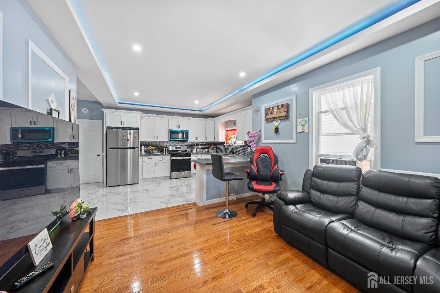 358 Marion Street Union, NJ 07083 - Photo 3 of 16