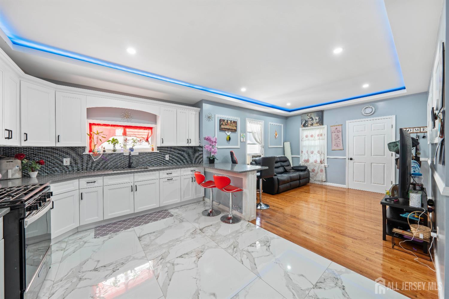 358 Marion Street Union, NJ 07083 - Photo 6 of 16