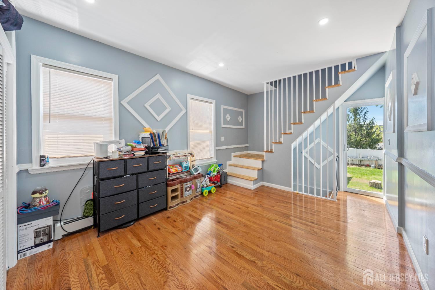 358 Marion Street Union, NJ 07083 - Photo 7 of 16