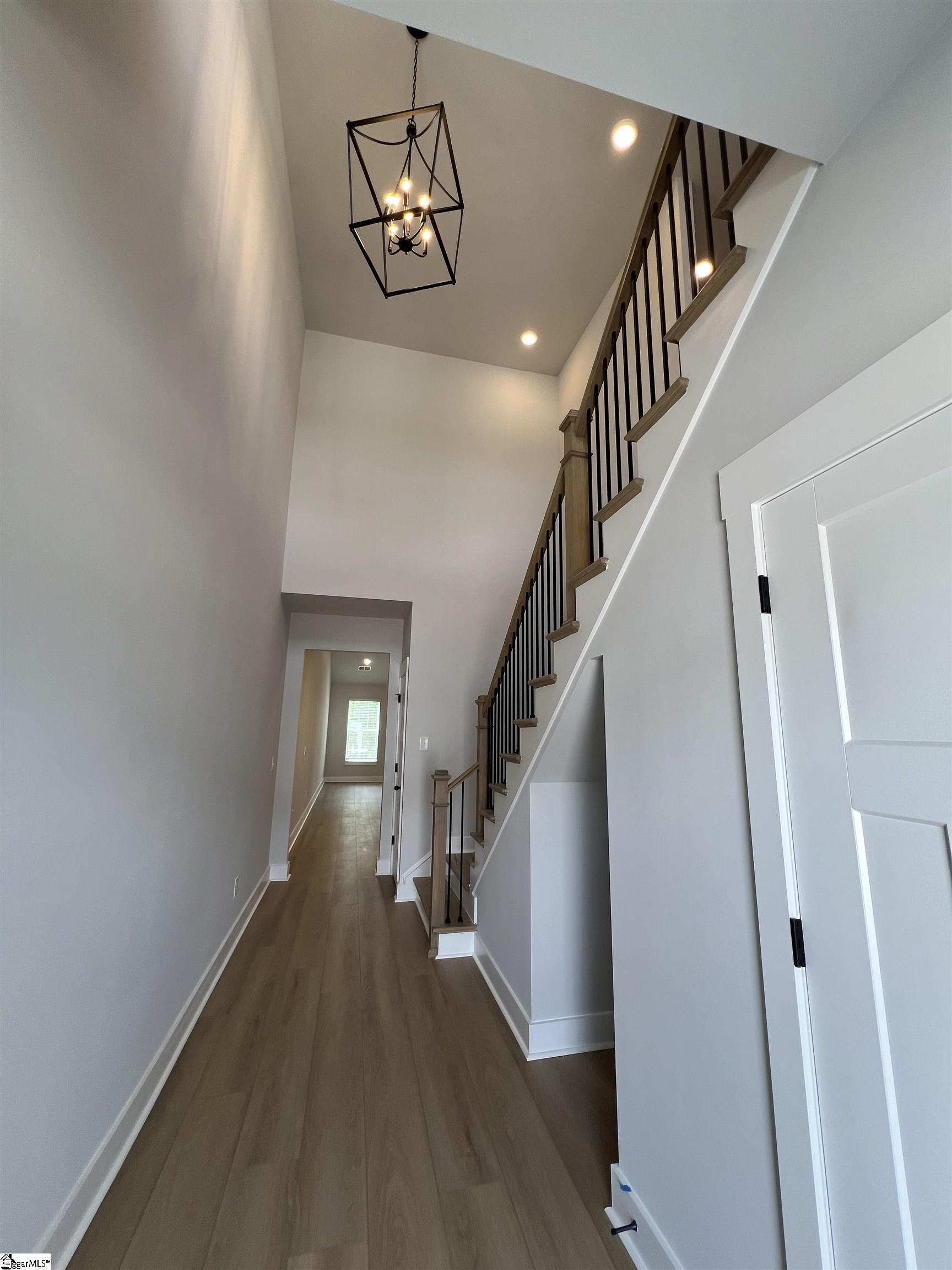 418 Crestcreek Drive Anderson, SC 29621 - Photo 2 of 24
