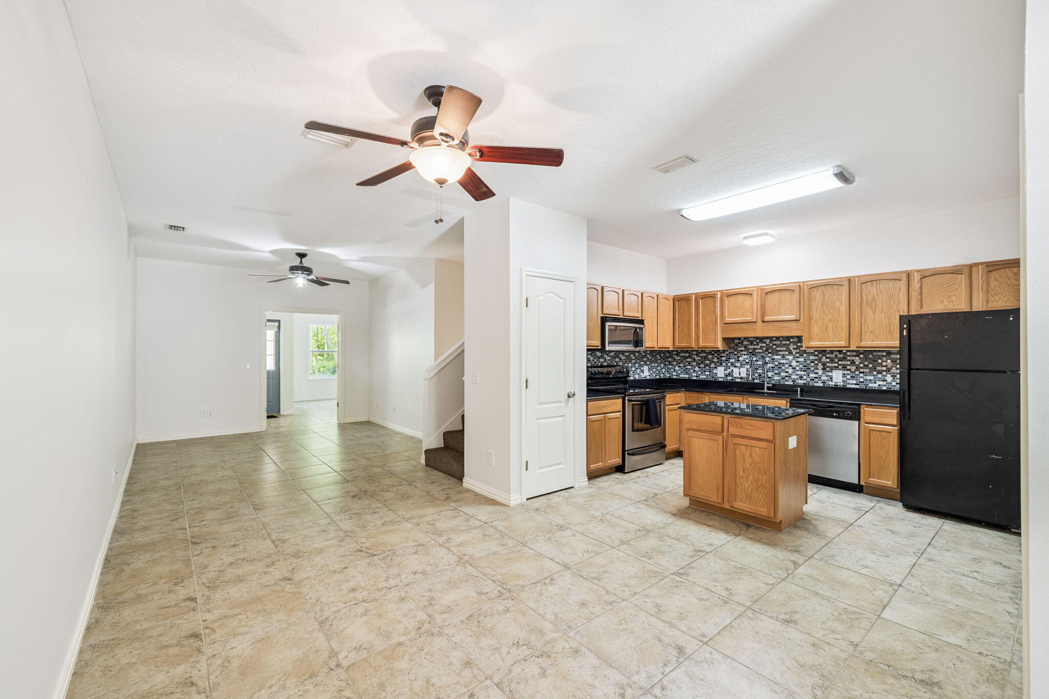 122 Dolphin Road, Unit 3 Mary Esther, FL 32569 - Photo 6 of 29 5Array_122DolphinRd-30
