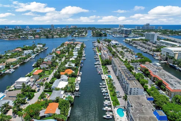 $1,900 | 1731 Southeast 15th Street, Unit 603, Fort Lauderdale, FL 33316