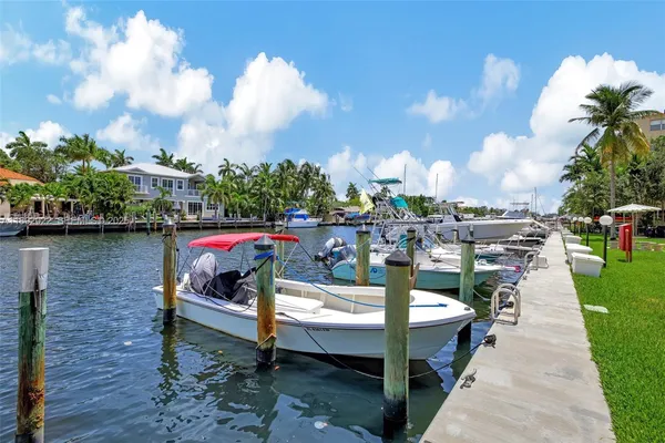 $1,900 | 1731 Southeast 15th Street, Unit 603, Fort Lauderdale, FL 33316