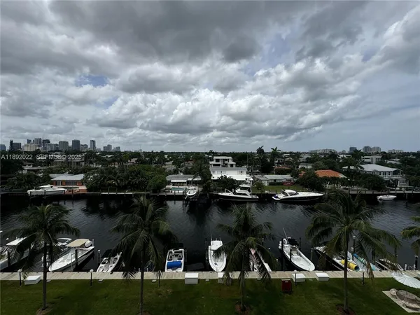 $1,900 | 1731 Southeast 15th Street, Unit 603, Fort Lauderdale, FL 33316