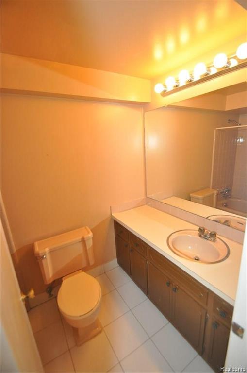 29511 Fox Grove Road Farmington Hills, MI 48334 - Photo 18 of 18