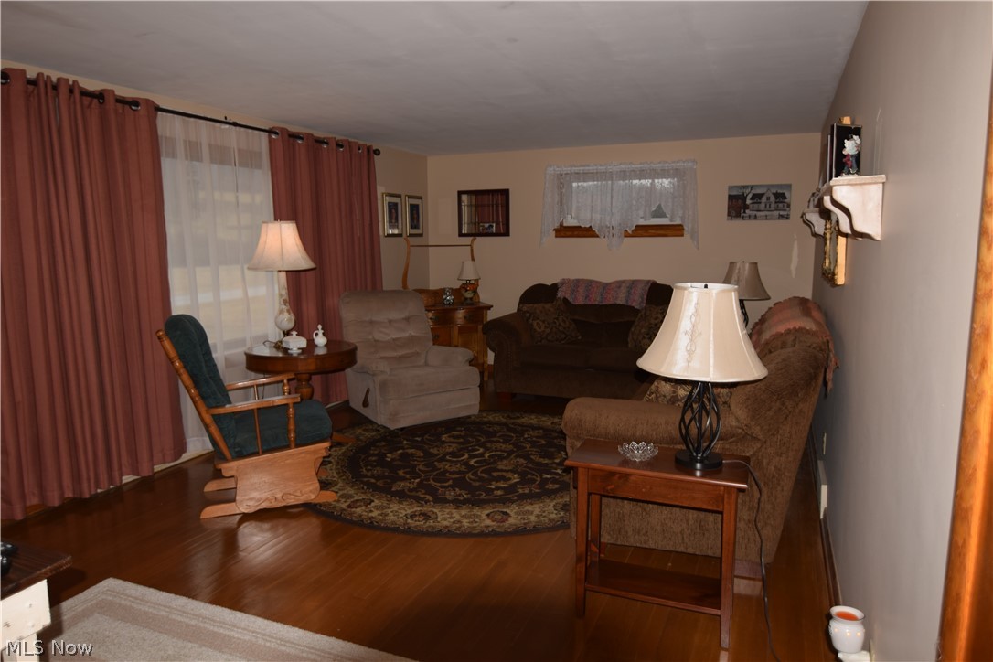 1341 May Valley Road Southwest New Philadelphia, OH 44663 - Photo 6 of 21 Gallery Image 6