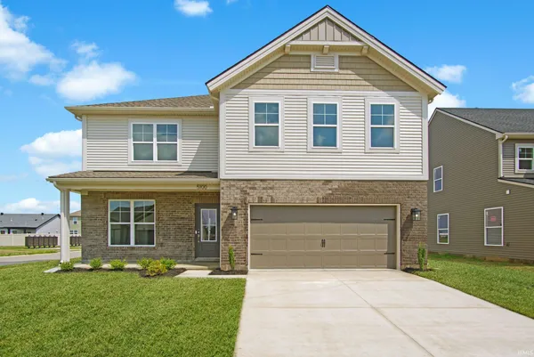 $384,800 | 5100 Goldfinch Drive, Evansville, IN 47725