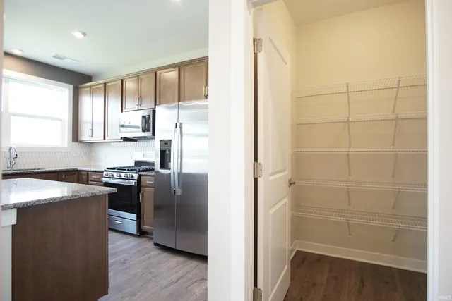 $399,800 | 5100 Goldfinch Drive, Evansville, IN 47725