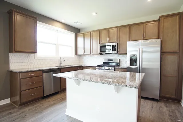 $399,800 | 5100 Goldfinch Drive, Evansville, IN 47725