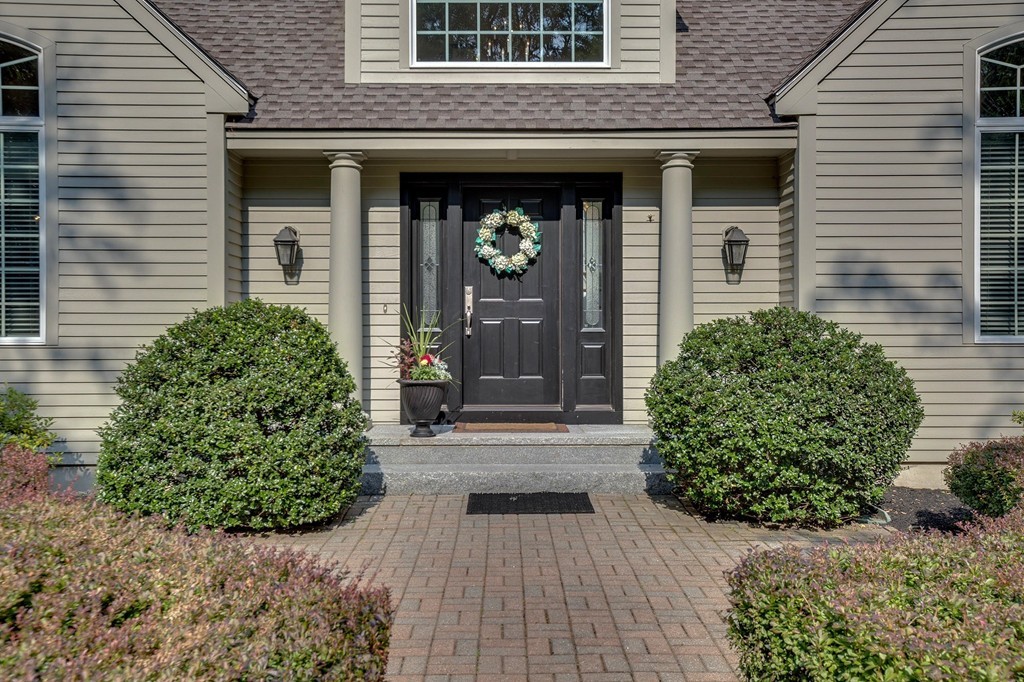 37 Hickory Lane Boxford, MA 01921 - Photo 3 of 30 Gallery Image 3