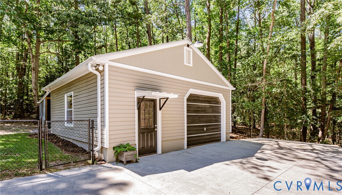 16110 Rowlett Road Chesterfield, VA 23838 - Photo 5 of 40 Gallery Image 5