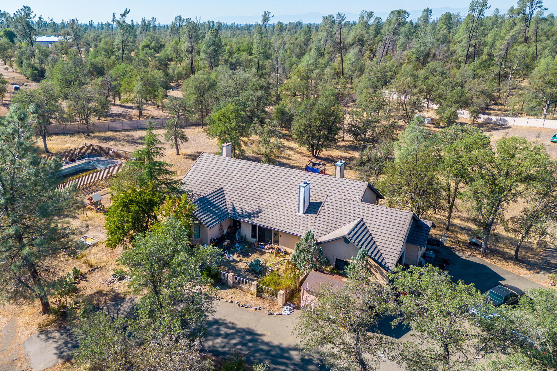 10202 Rd Runner Way Redding, CA 96003 - Photo 3 of 22 aerial front