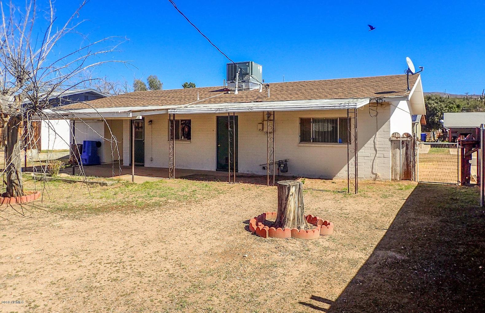 407 Essex Road Kearny, AZ 85137 - Photo 14 of 17 Backyard