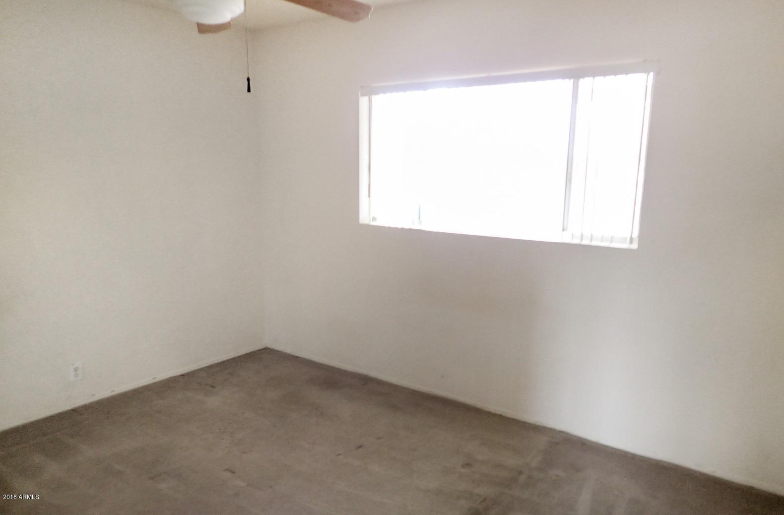 407 Essex Road Kearny, AZ 85137 - Photo 5 of 17 Bedroom
