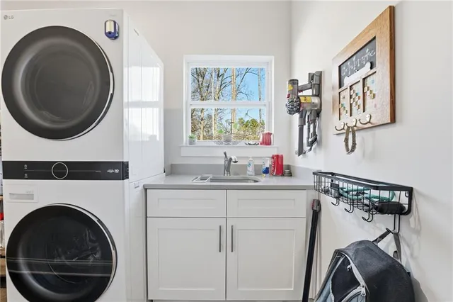 $775,000 | 6061 Jacobs Road Southeast, Acworth, GA 30102