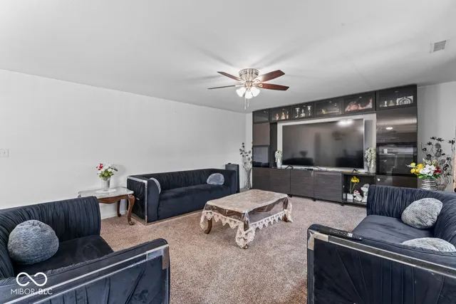 $348,000 | 2335 Trefoil Drive, Plainfield, IN 46168