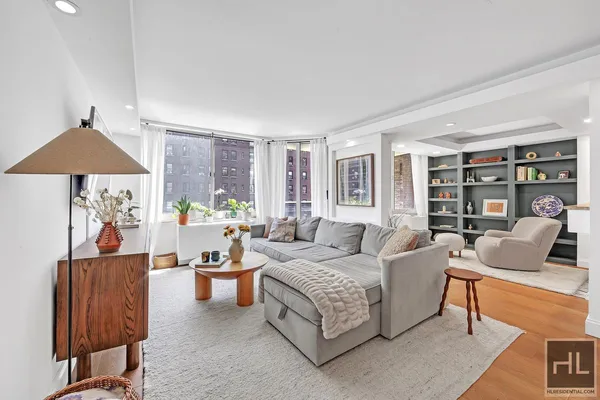 $8,800 | 250 West 90th Street, Unit 8K | Upper West Side