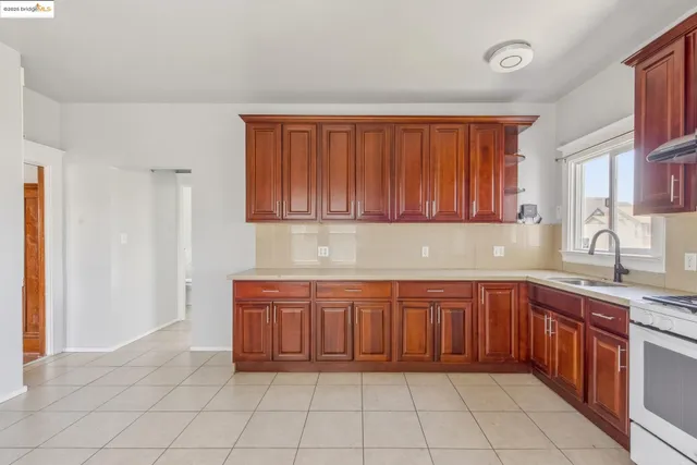 $849,000 | 1810 Adeline Street, Oakland, CA 94607