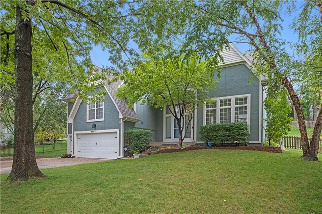 $569,000 | 5713 Widmer Road, Shawnee, KS 66216