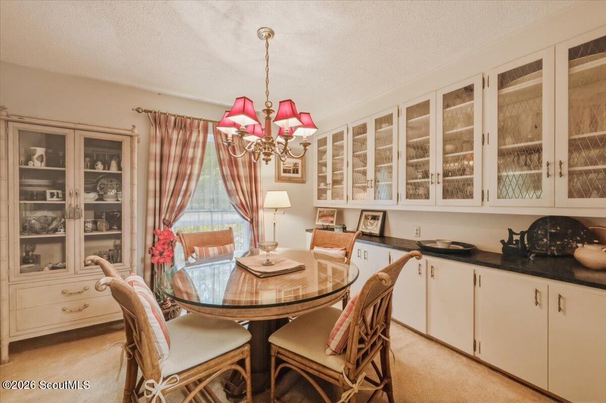 554 Old Plantation Road Jekyll Island, GA 31527 - Photo 23 of 58 Dining area