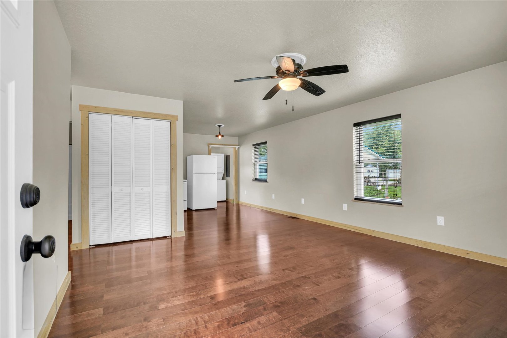 521 North McClellan Street Sullivan, IL 61951 - Photo 7 of 27