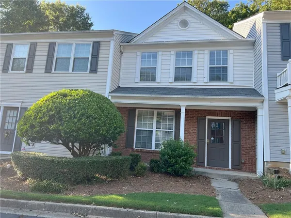 $2,000 | 2010 Whitestone Place, Alpharetta, GA 30005