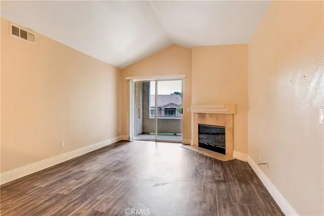 $425,000 | 2380 Del Mar Way, Unit 306, Corona, CA 92882