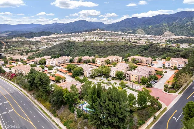 $425,000 | 2380 Del Mar Way, Unit 306, Corona, CA 92882