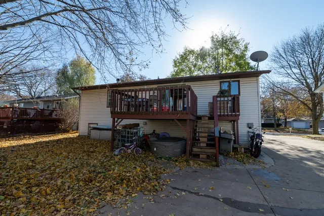 $374,900 | 1952 Garland Avenue, Waukesha, WI 53188