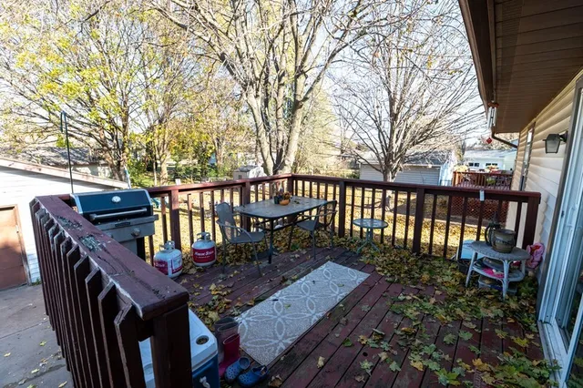 $374,900 | 1952 Garland Avenue, Waukesha, WI 53188