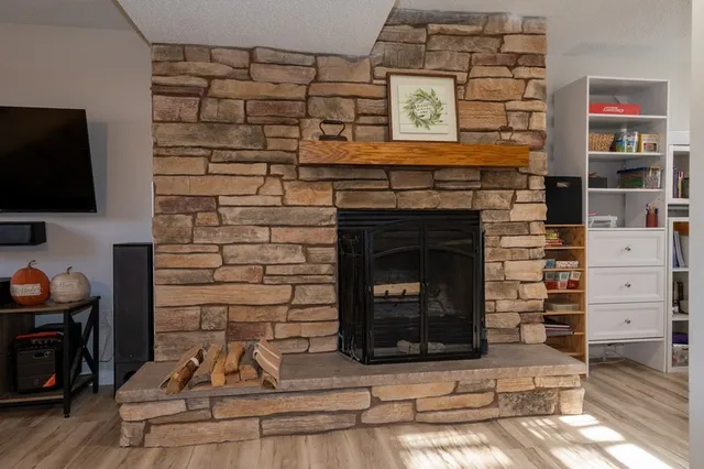 $374,900 | 1952 Garland Avenue, Waukesha, WI 53188