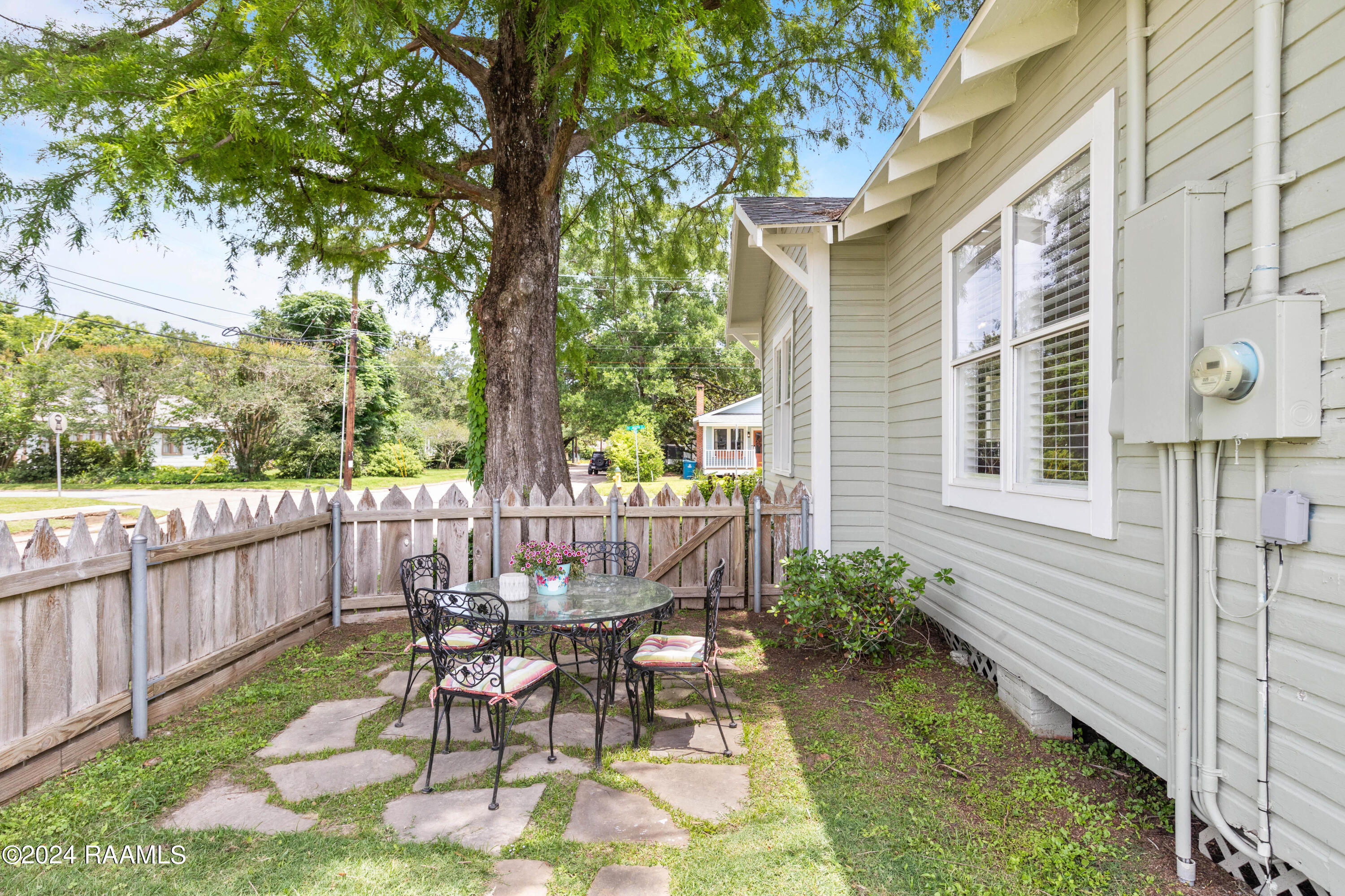 527 St Joseph Street Lafayette, LA 70506 - Photo 22 of 47 527StJoseph-8