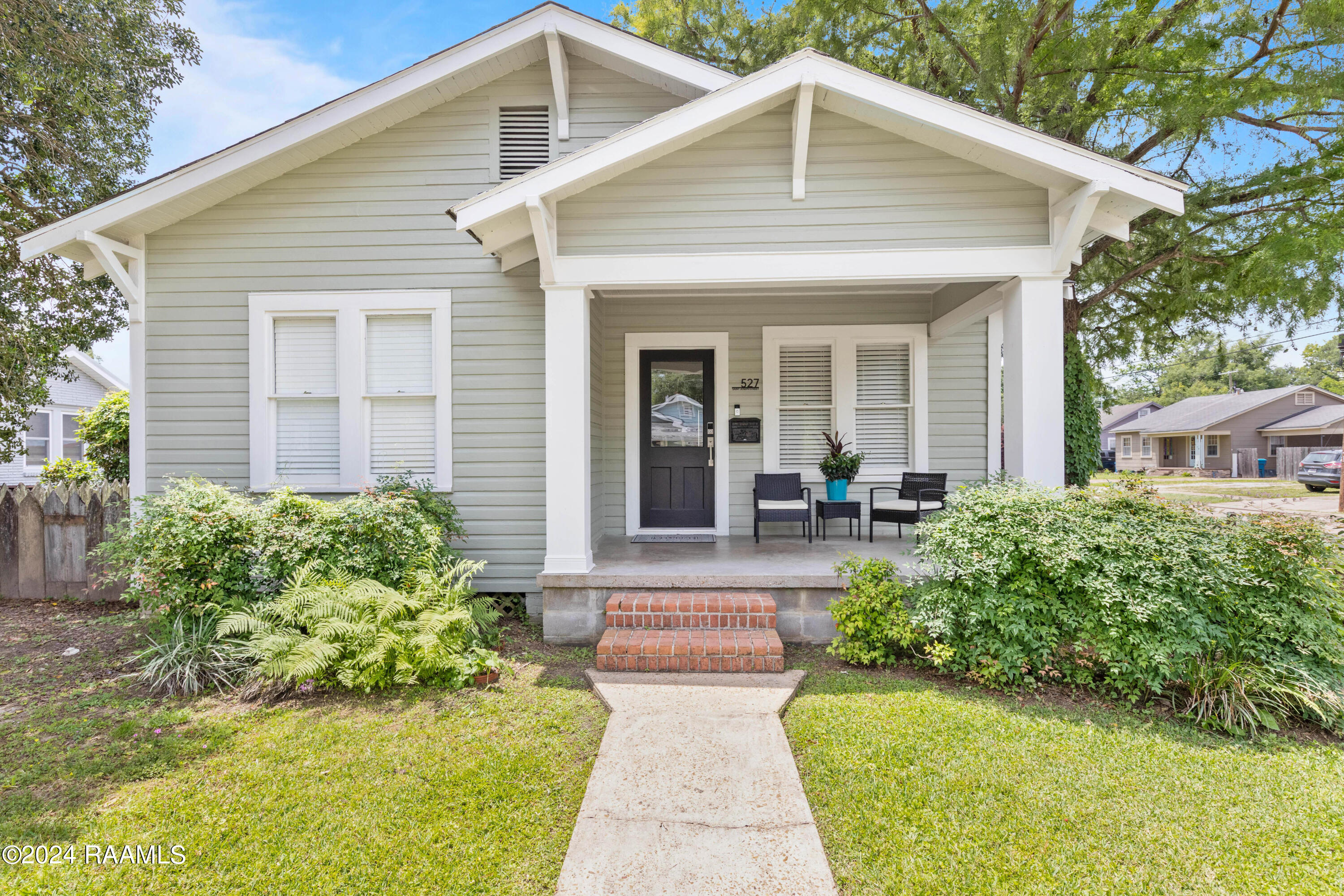 527 St Joseph Street Lafayette, LA 70506 - Photo 4 of 47 527StJoseph-4