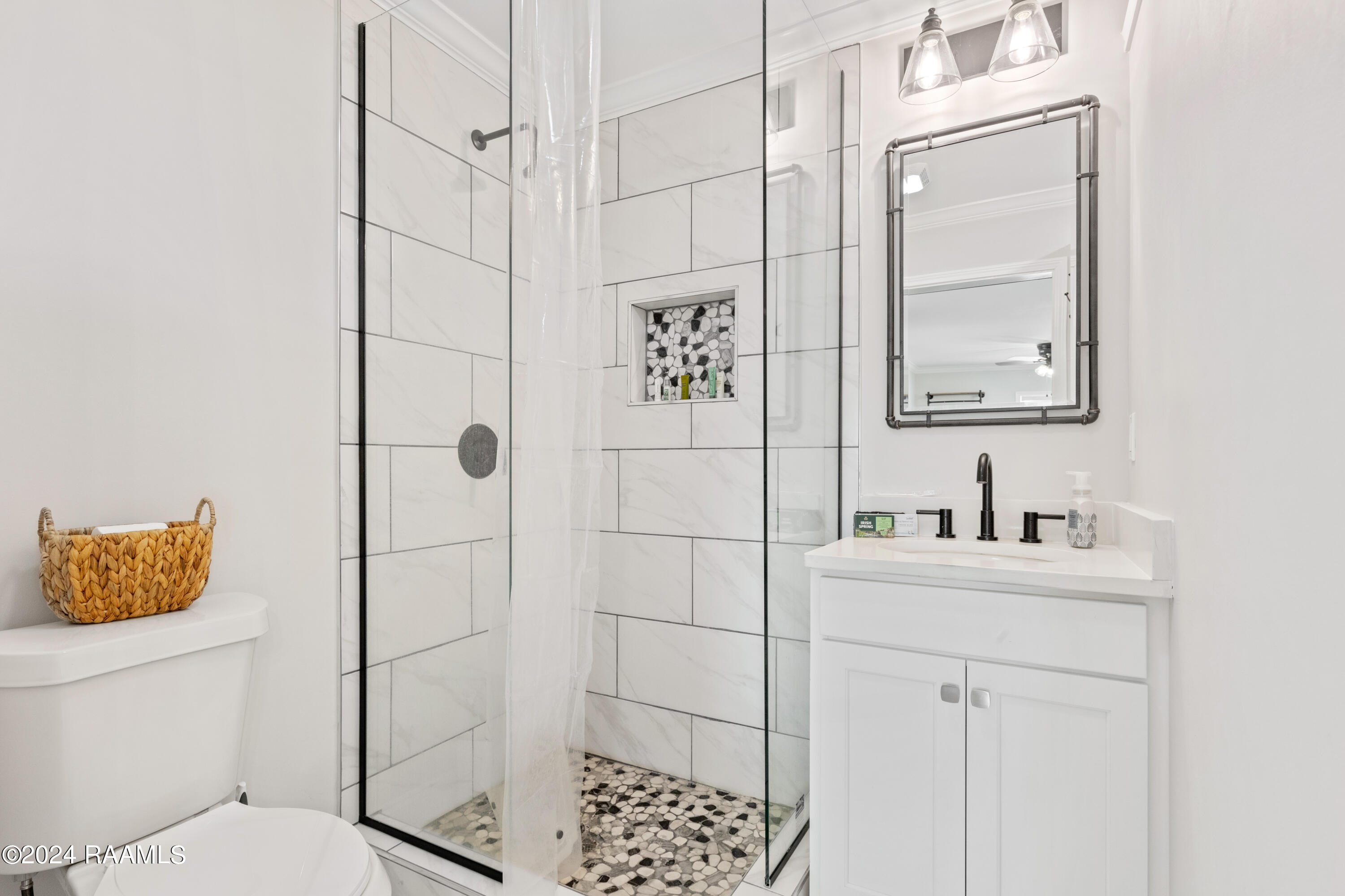 527 St Joseph Street Lafayette, LA 70506 - Photo 41 of 47 527StJoseph-108