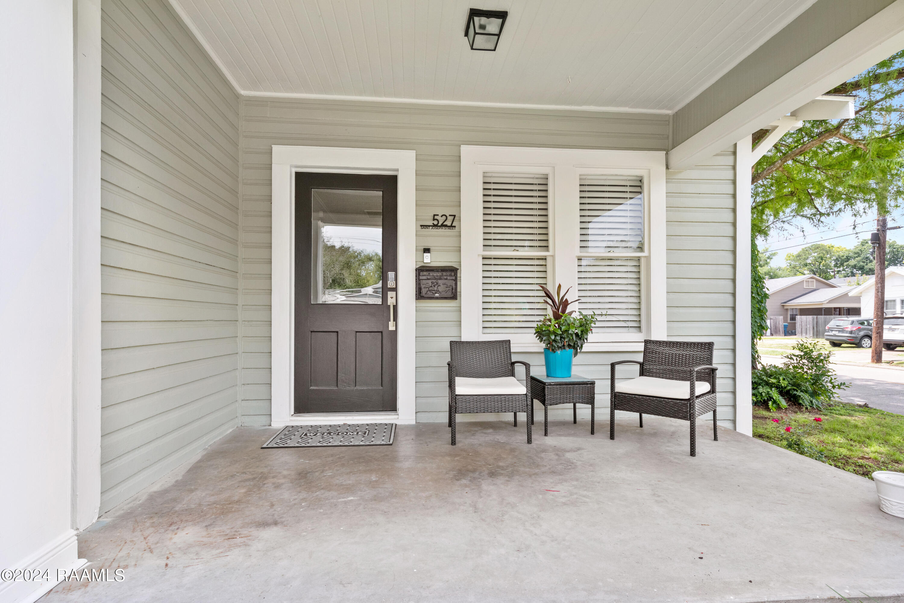 527 St Joseph Street Lafayette, LA 70506 - Photo 5 of 47 527StJoseph-5
