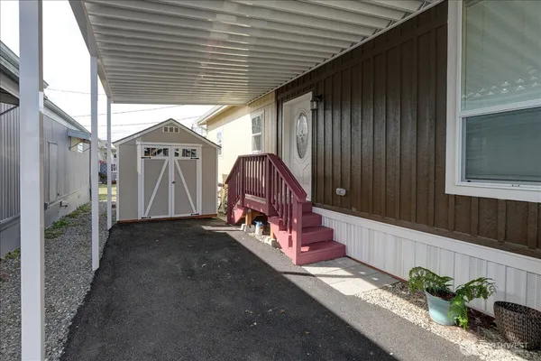 $135,000 | 5720 113th Avenue East, Unit 75, Puyallup, WA 98372